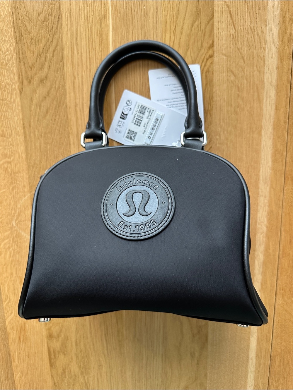 NWT Lululemon Bowler Crossbody Bag 4.5L - Picture 6 of 10